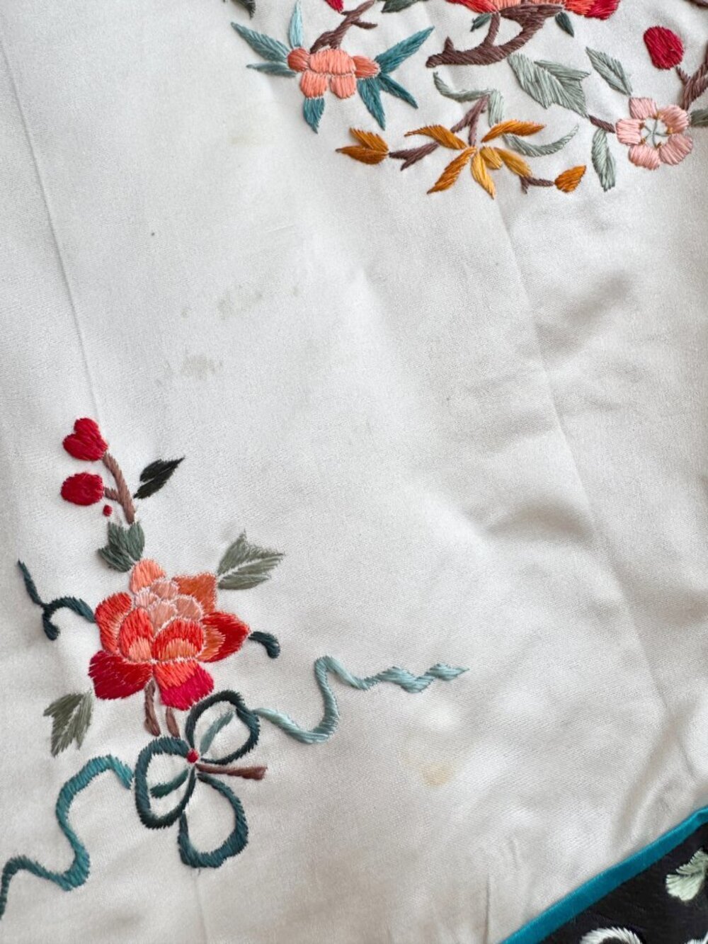 Vintage 60's ESME White Embroidered Oriental 100% Silk Blouse Skirt Set, Size XL - Picture 11 of 16